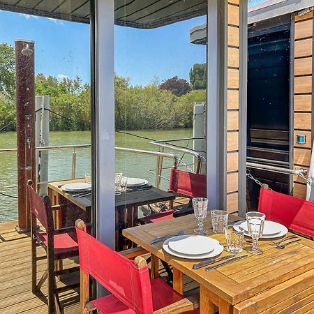 Bord Du Canal Du Rhone A Sete Sur "Cesar" Вовер Экстерьер фото